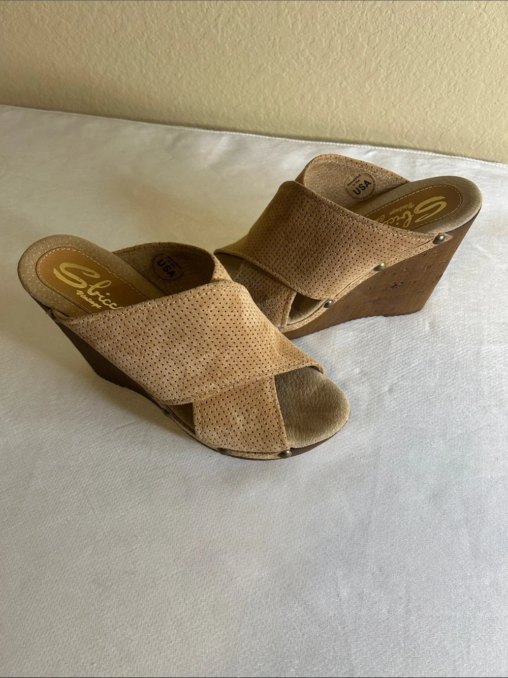 Sbicca Vintage Collection Suede Wedge Sandals Size 10M